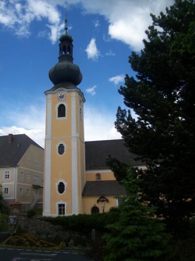 The bell tower of the church ( Kirche ) can be seen and heard for many kilometers from St. jakob
